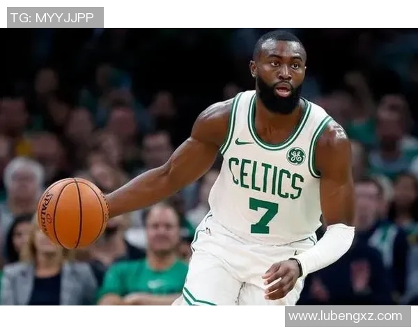 凯尔特人全明星球员杰伦-布朗表示球队有望冲击总冠军